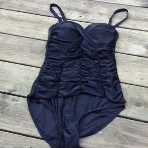 🌟Jones New York Black Ruched & Gathered Swimsuit